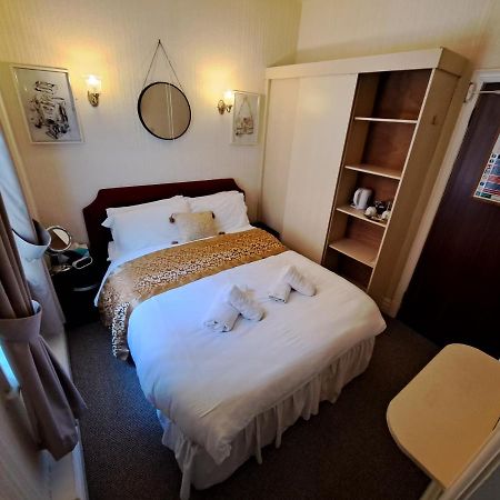 Lily Hotel Μπλάκπουλ Εξωτερικό φωτογραφία