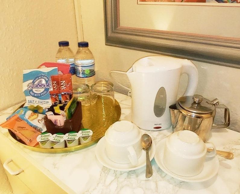 Lily Hotel Μπλάκπουλ Εξωτερικό φωτογραφία