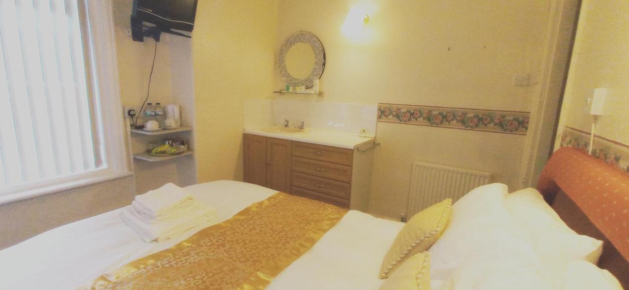 Lily Hotel Μπλάκπουλ Εξωτερικό φωτογραφία