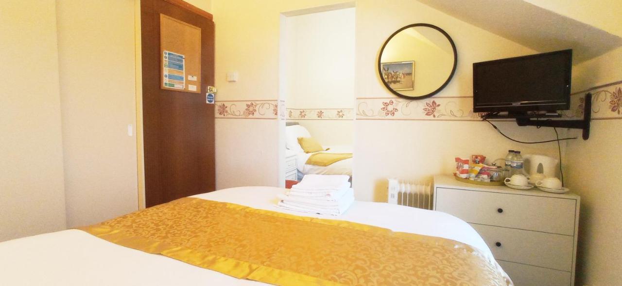 Lily Hotel Μπλάκπουλ Εξωτερικό φωτογραφία