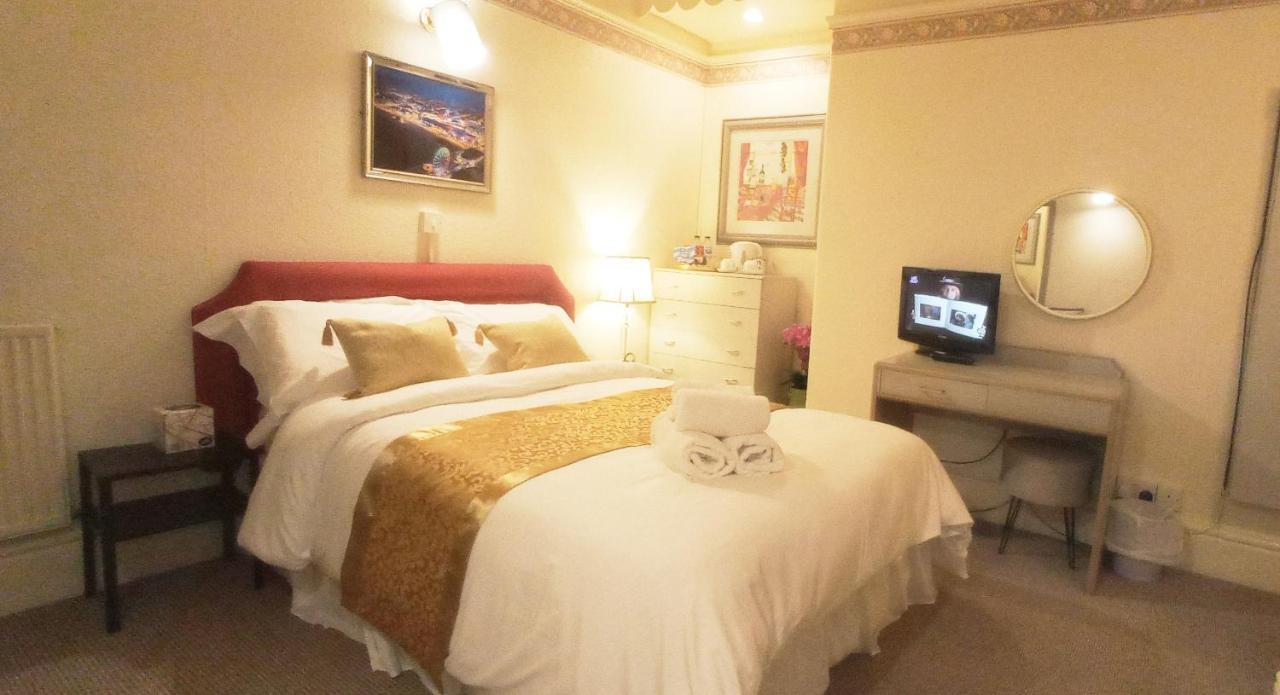 Lily Hotel Μπλάκπουλ Εξωτερικό φωτογραφία