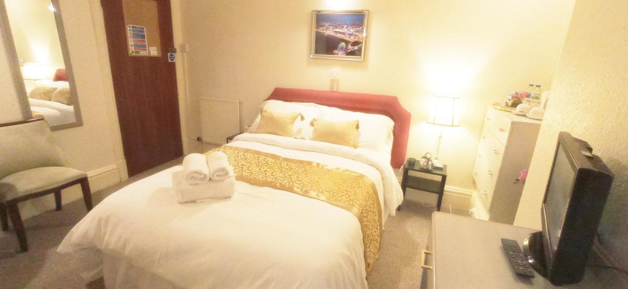 Lily Hotel Μπλάκπουλ Εξωτερικό φωτογραφία