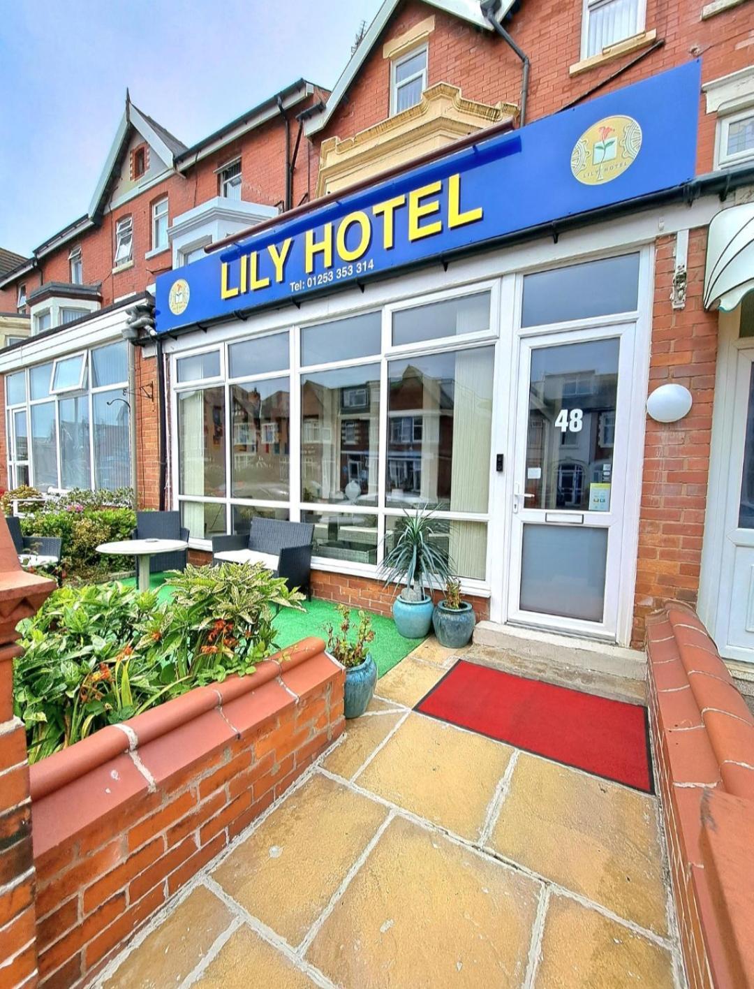 Lily Hotel Μπλάκπουλ Εξωτερικό φωτογραφία